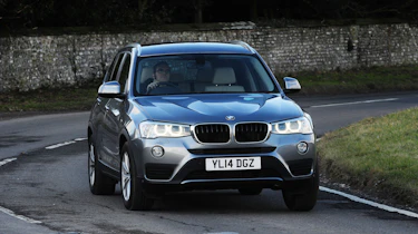 BMW X3 - rear cornering