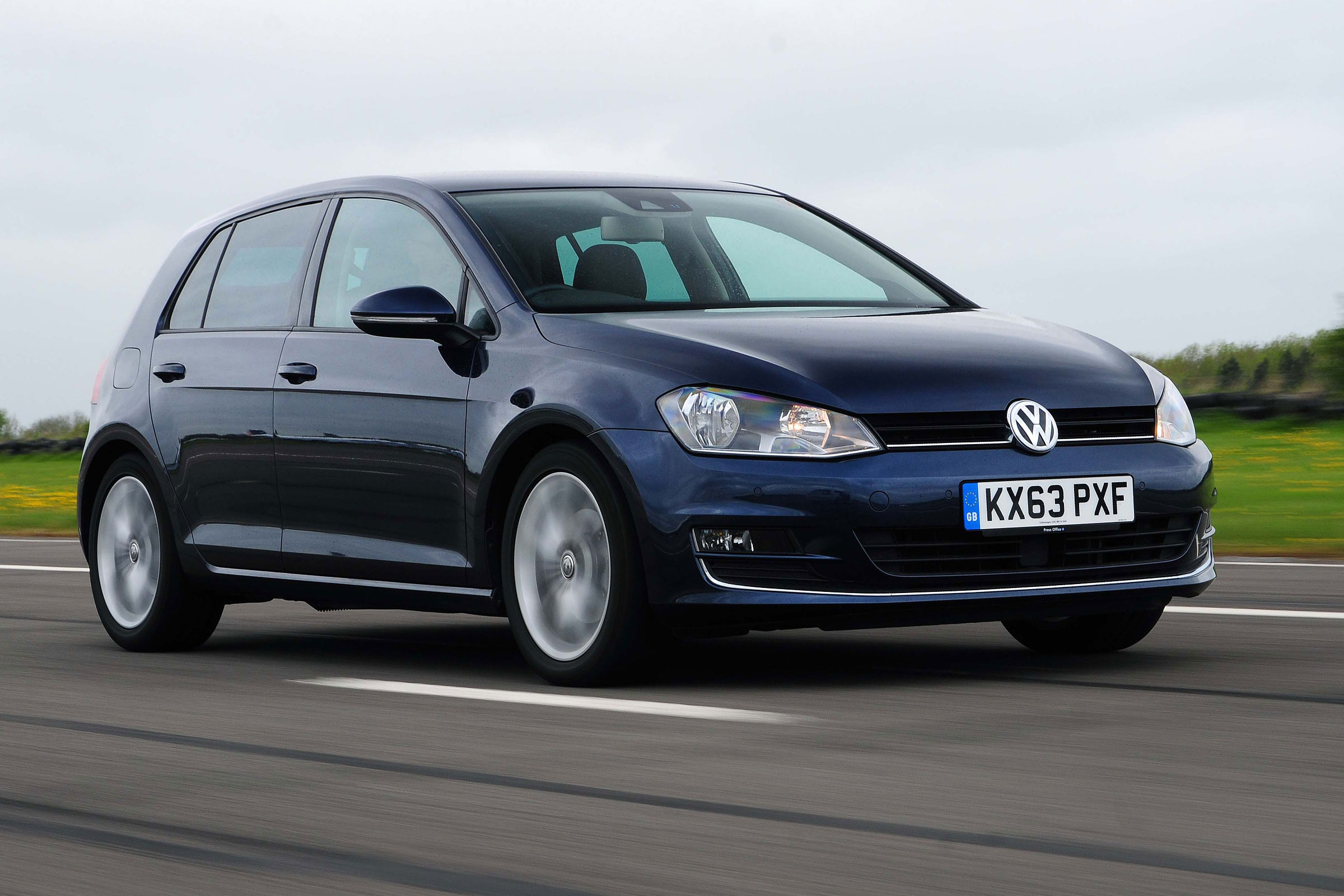 VW Golf - front tracking