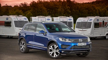 VW Toareg tow car