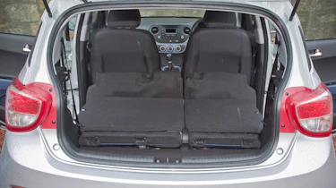 Hyundai i10 1.2 Premium boot