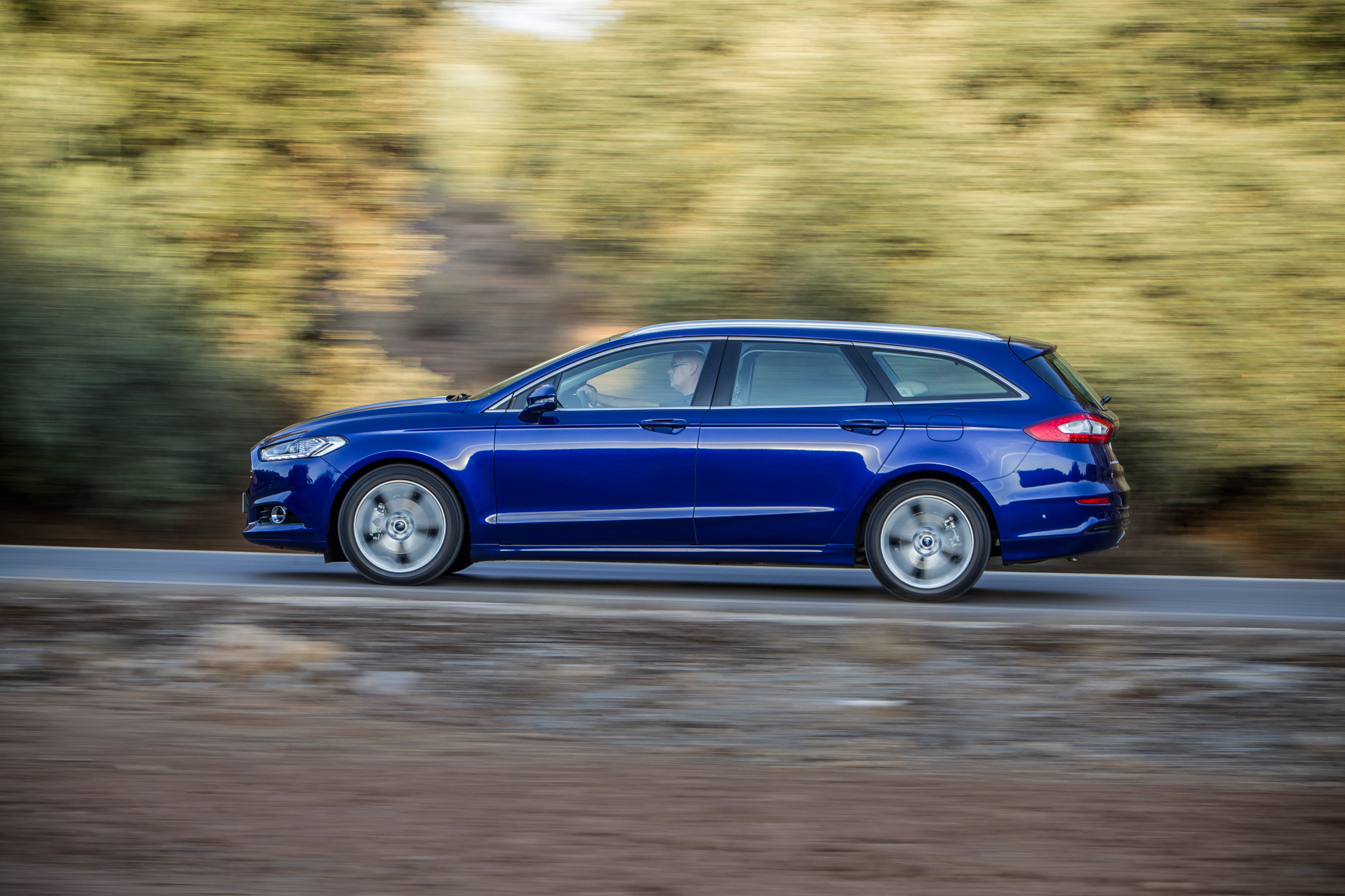 Ford Mondeo Estate 1.5 EcoBoost 2014 side