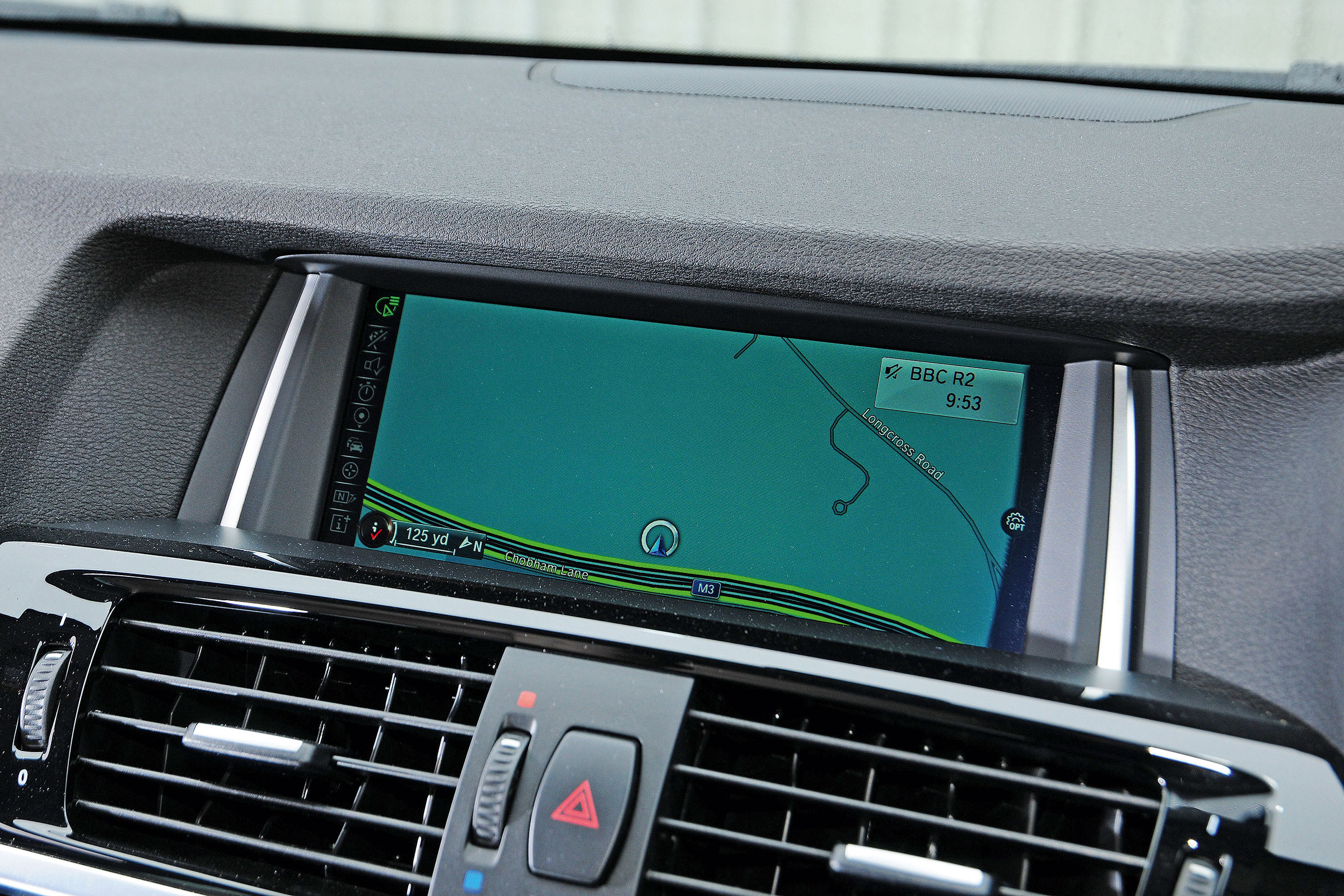 BMW X3 - sat nav