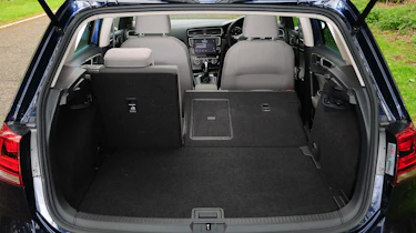 VW Golf - boot