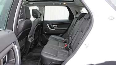 Land Rover Discovery Sport - rear seats