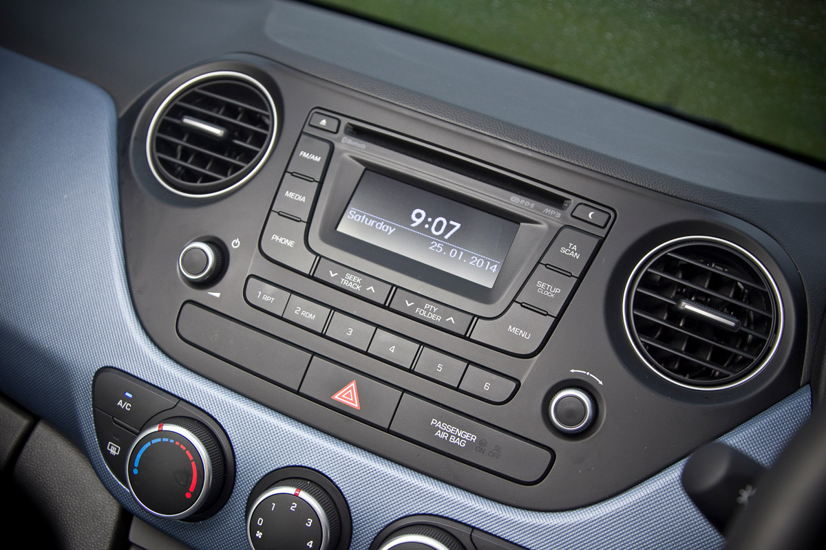 Hyundai i10 1.2 Premium radio