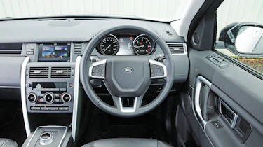 Land Rover Discovery Sport - interior