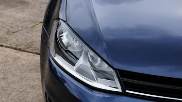 VW Golf - lights
