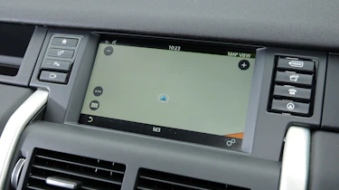 Land Rover Discovery Sport - sat nav