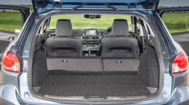 Mazda 6 Tourer 2.2D boot