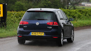 VW Golf - rear cornering