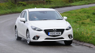 Mazda 3 - front cornering