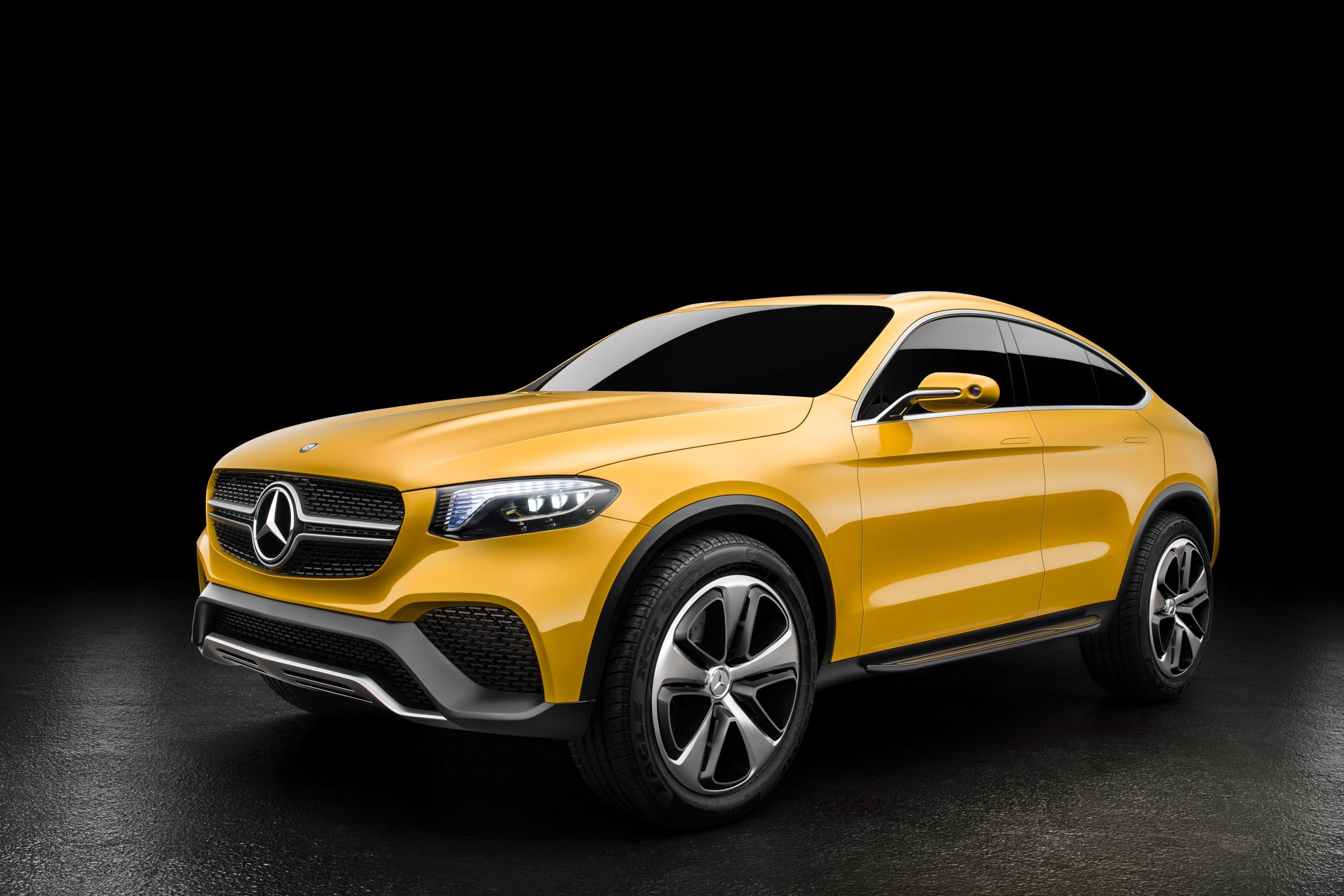 Mercedes GLC Coupe concept - front studio