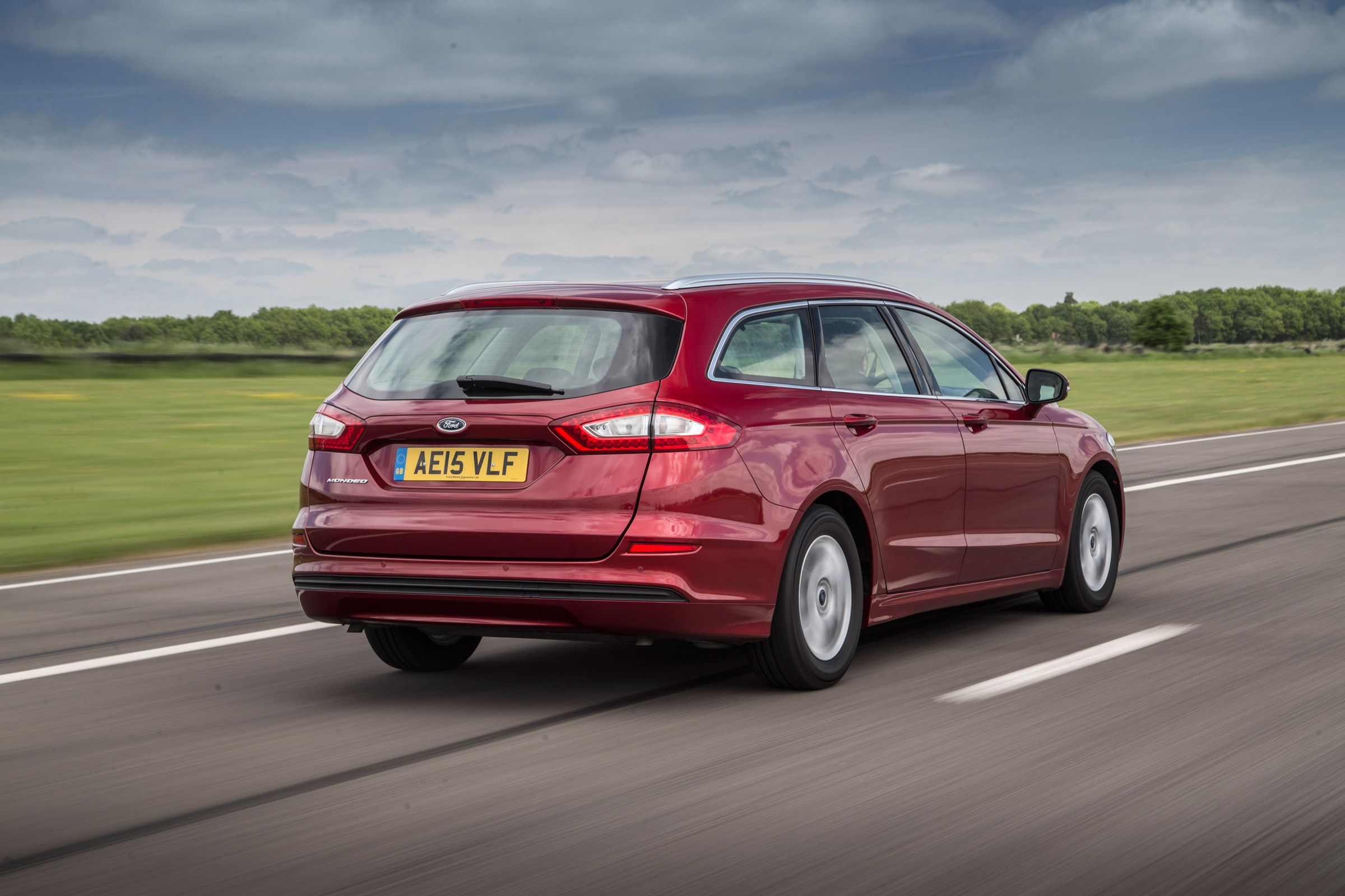 Ford Mondeo Estate rear