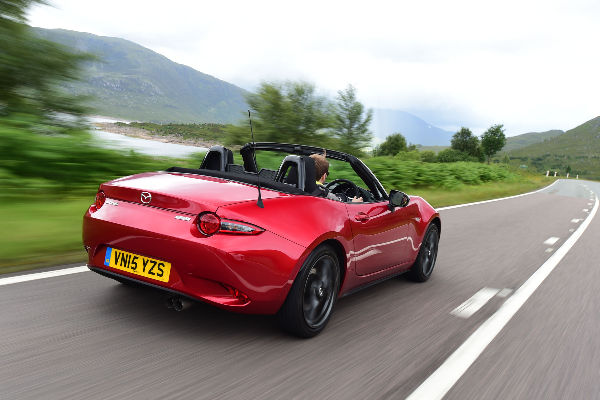 Mazda MX-5 - rear tracking