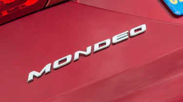 Ford Mondeo Estate badge