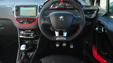 Peugeot 208 GTi interior
