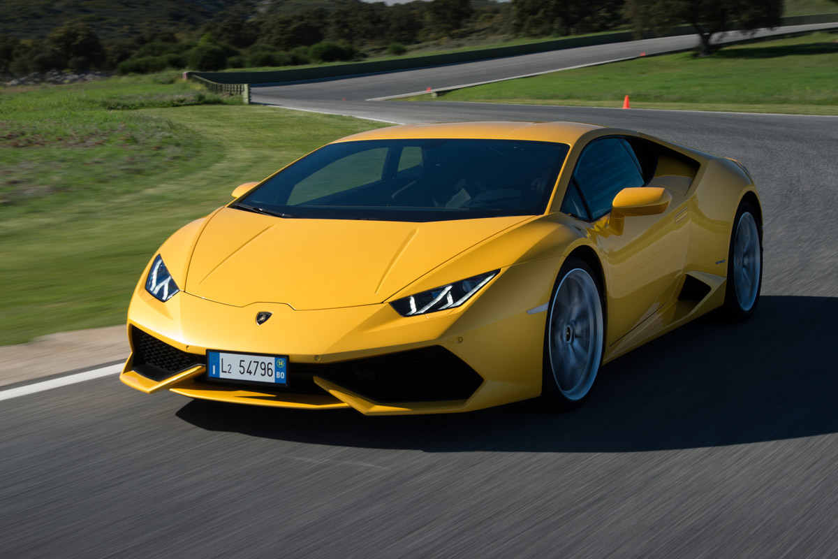 Lamborghini Huracan yellow