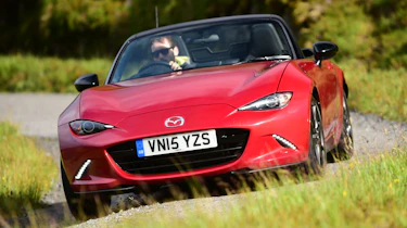 Mazda MX-5 - front cornering