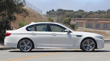 BMW M5 manual side profile