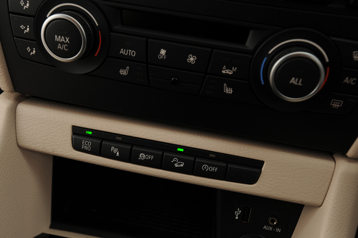 BMW X1 interior detail