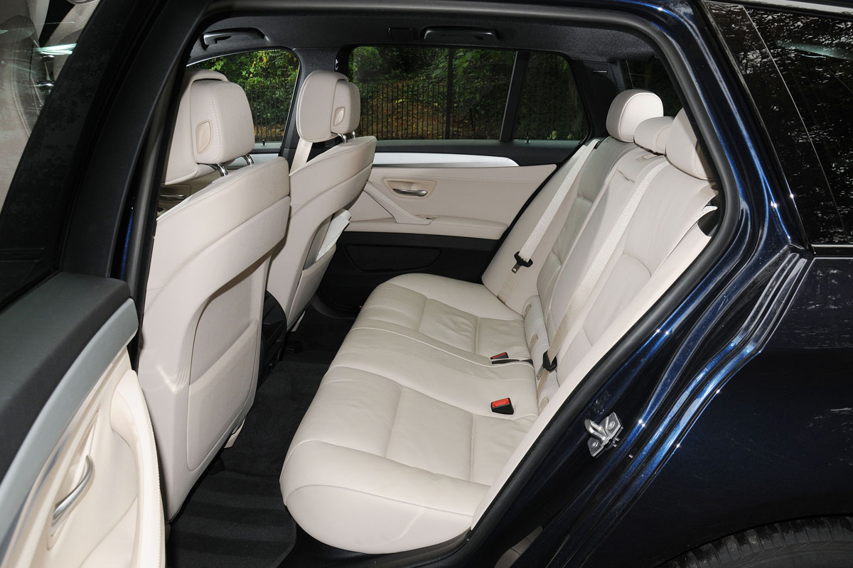 BMW 520d Touring rear seats
