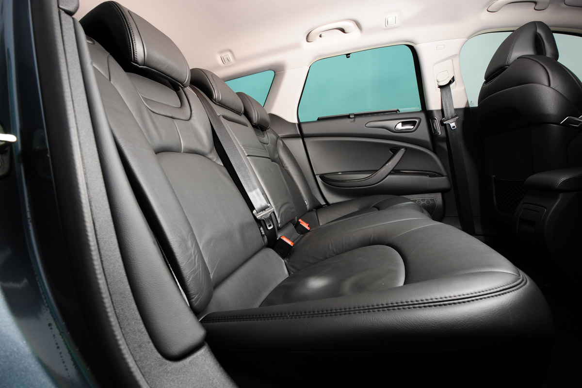 Citroen C5 Tourer rear seats