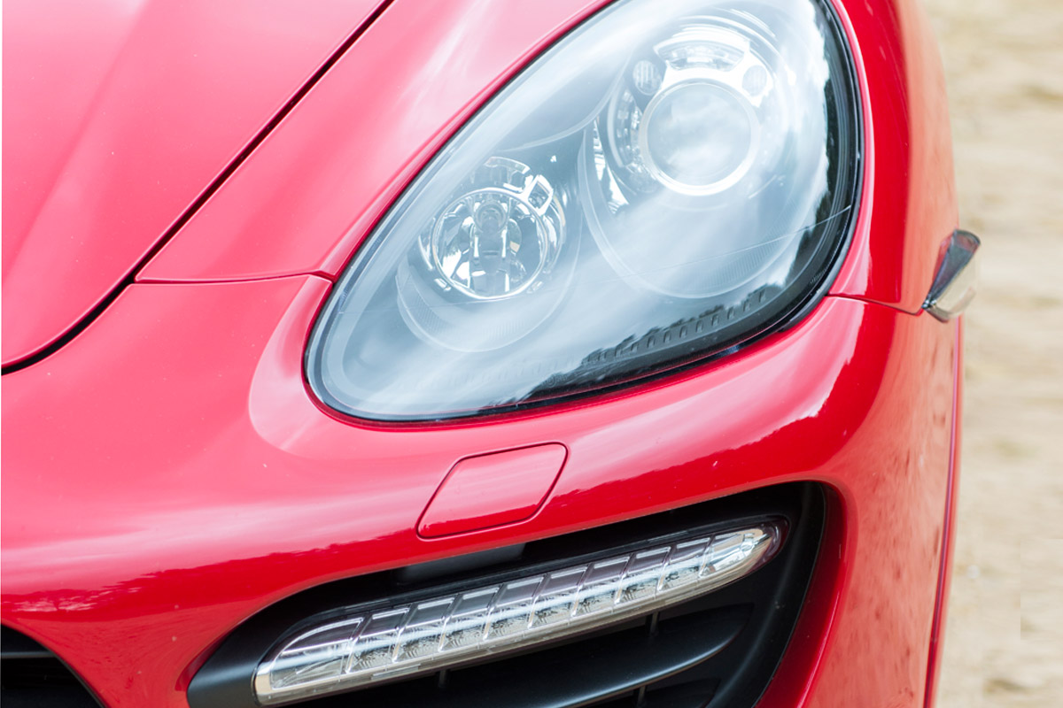 Porsche Cayenne GTS headlight detail