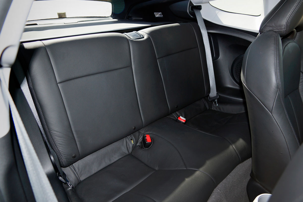 Honda CR-Z rear seats