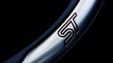 Ford Focus ST steering wheel badge