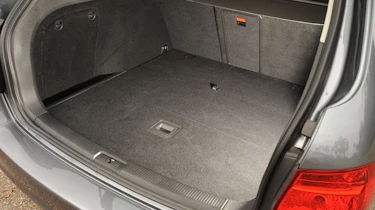 Volkswagen Golf Estate boot