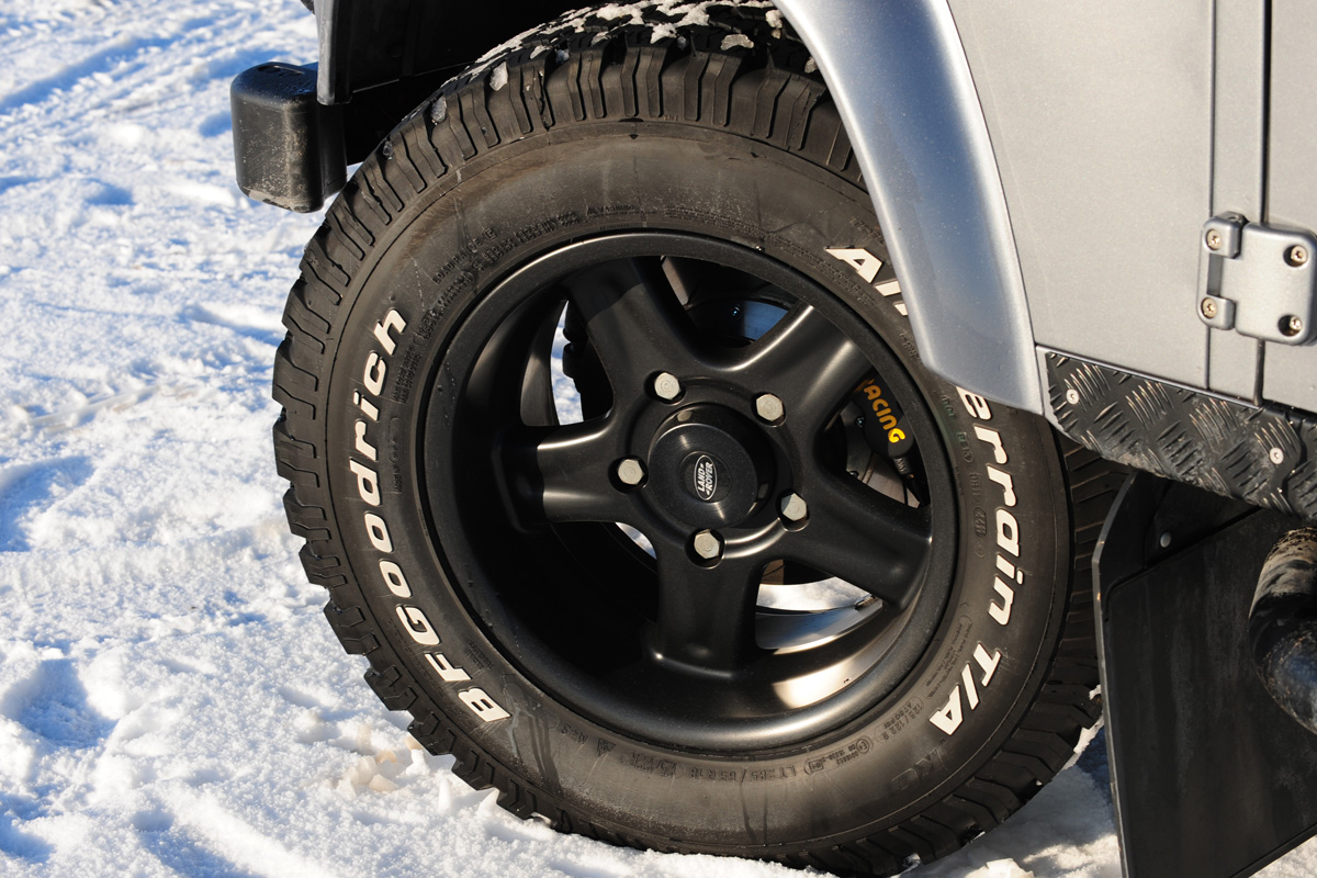 Twisted Defender wheel detail
