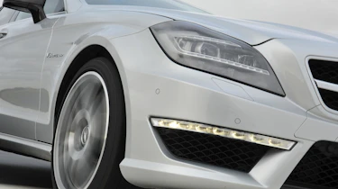 Mercedes CLS 63 AMG Shooting Brake headlight detail
