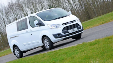 Ford Transit Custom Double-Cab - driving