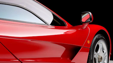 McLaren F1 details