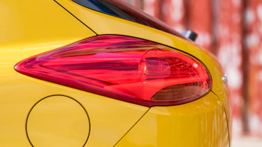 Kia Pro_cee'd GT 2015 - rear lights