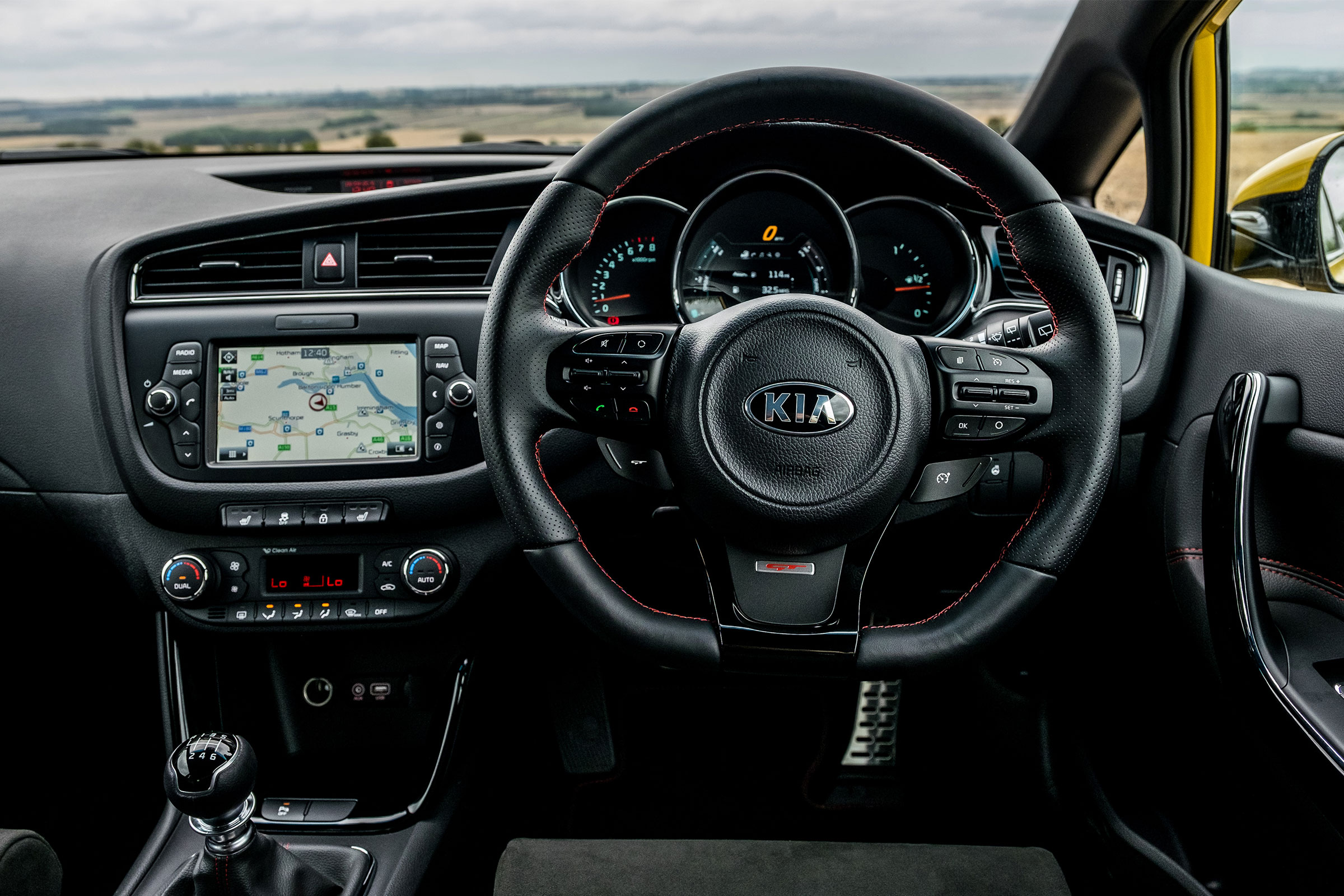 Kia Pro_cee'd GT 2015 - interior
