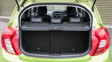 Vauxhall Viva 2015 - boot
