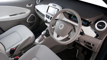 Renault Zoe 2015 cabin