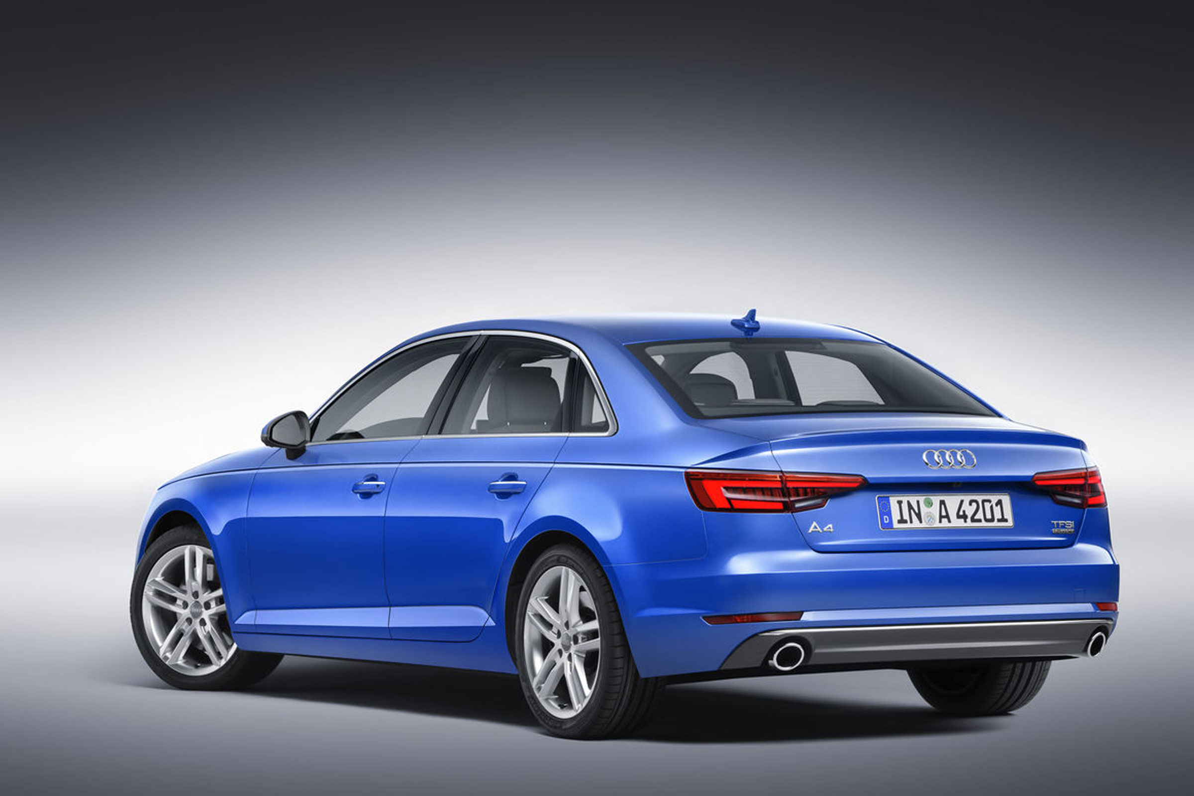 Audi A4 - rear static