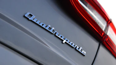 Maserati Quattroporte 2014 badge
