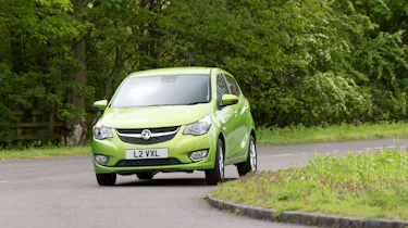 Vauxhall Viva 2015 - cornering