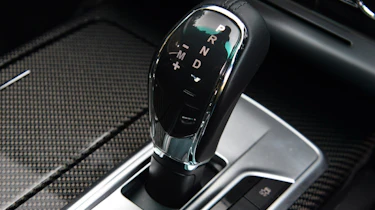 Maserati Quattroporte 2014 gearstick