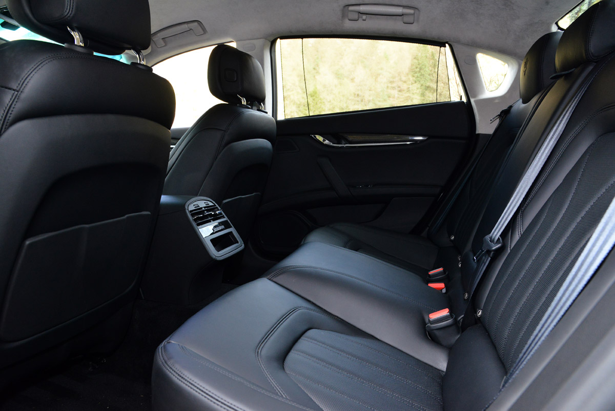 Maserati Quattroporte 2014 seats