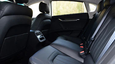 Maserati Quattroporte 2014 seats