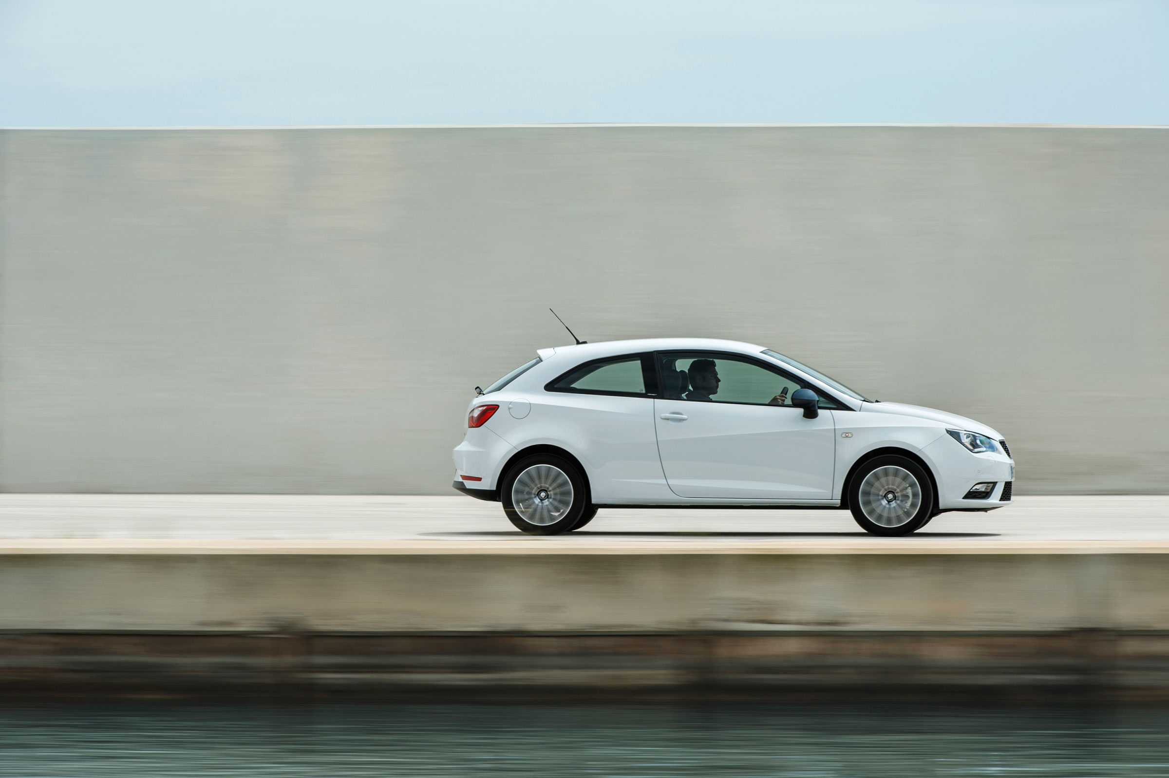 SEAT Ibiza 2015 facelift - 3-door side