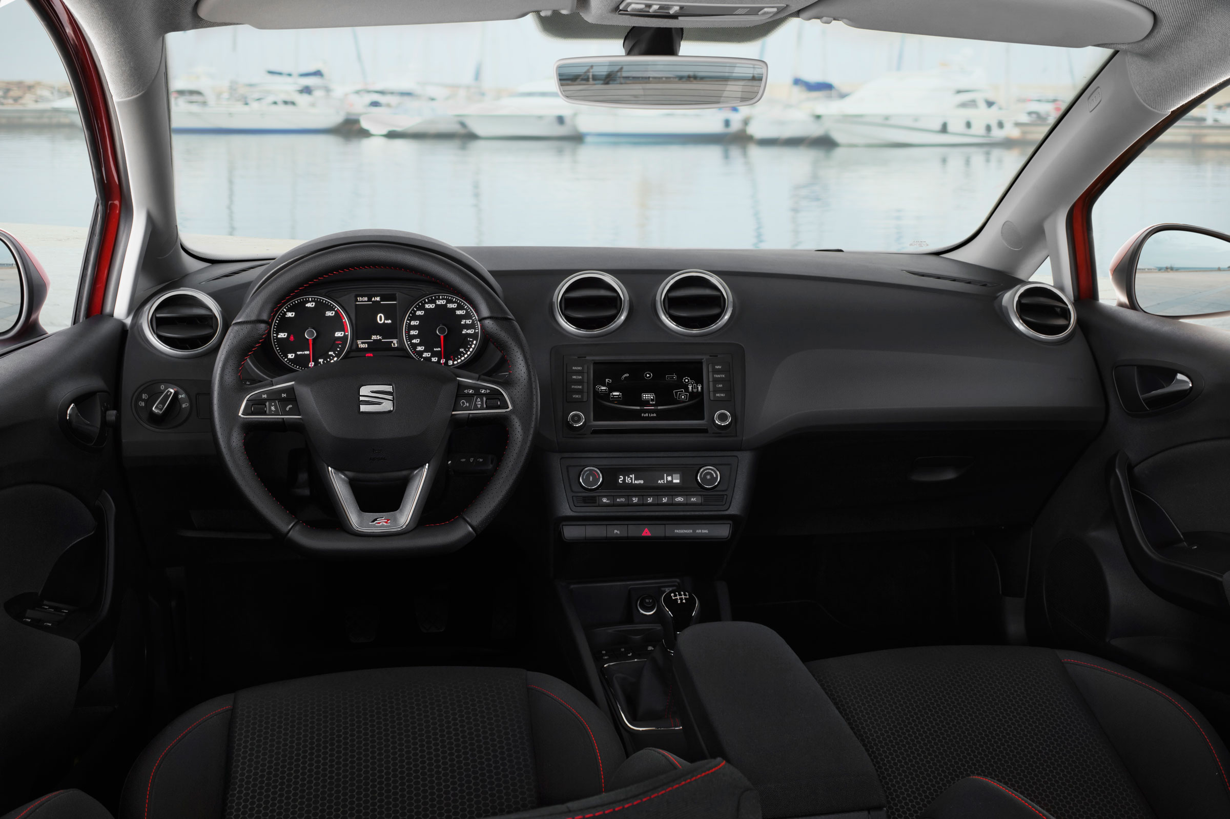SEAT Ibiza 2015 facelift - dashboard