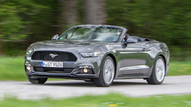 Ford Mustang Convertible - driving