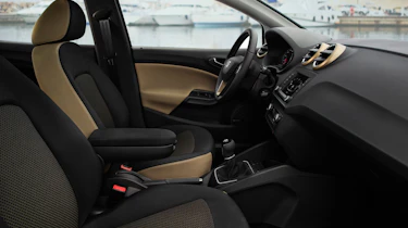 SEAT Ibiza 2015 facelift - front seats