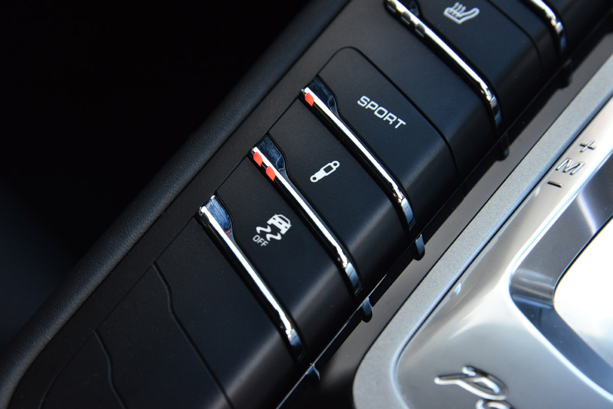 Porsche Panamera 2014 buttons