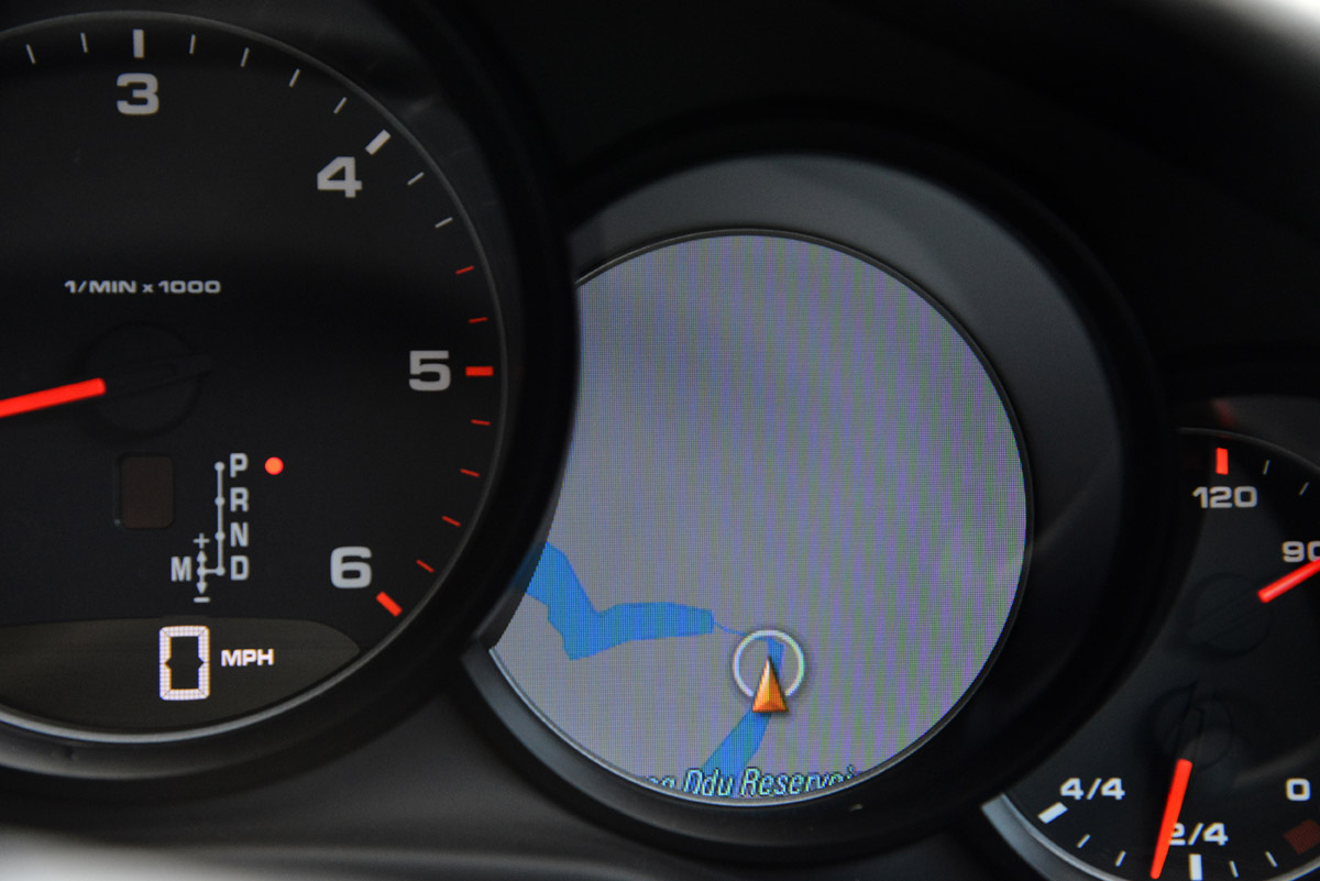 Porsche Panamera 2014 dials